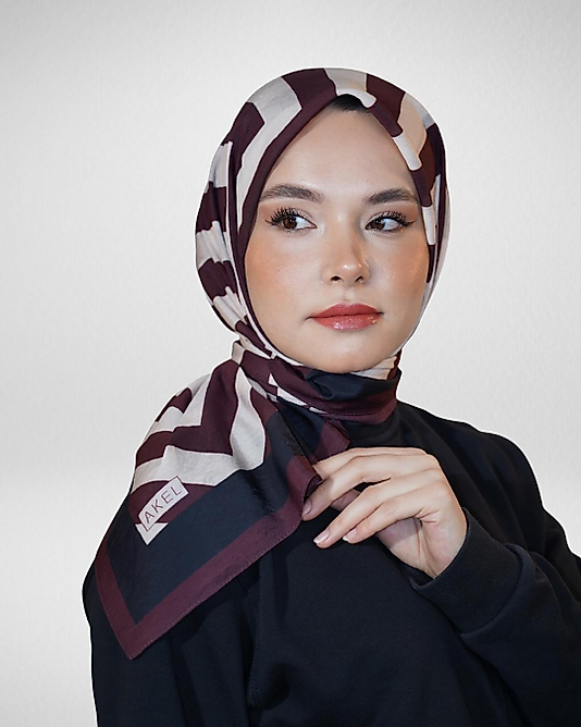 Spring Eşarp Yeni Desen Üçgen Desen