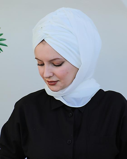 Önü Düğümlü Şallı Bone