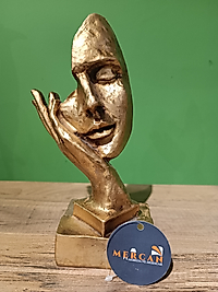 MERCAN MOBİLYA AKSESUAR,ELİ YANAĞINDA YÜZ Gold, Polyester Dekoratif Maske Biblo, Gold Dekor, Yeni Yıl Hediyesi 22 cm