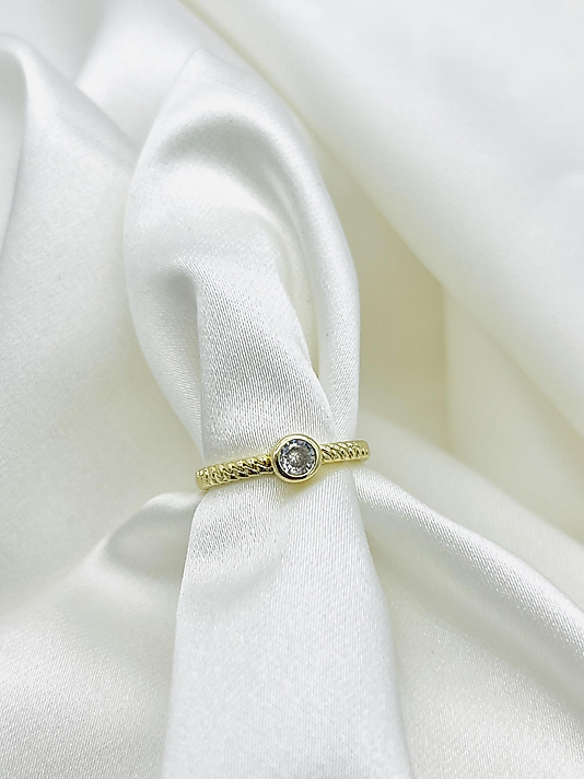 Xuping Taşlı Yüzük