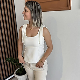 Fiyonklu askılı bluz