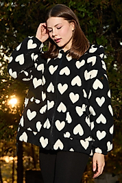 Kadın Oversize Kalp Desenli Polar Mont ASTARLI – Sıcak & Iddialı Stil