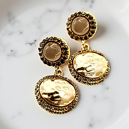 Zara Model Parlak Taşlı Küpe