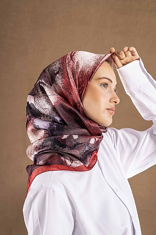 Modern Desenli Dijital Kristal Eşarp