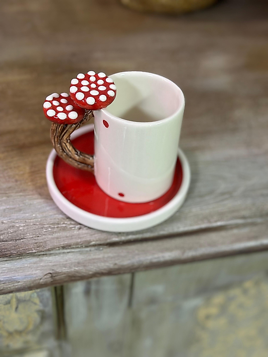 Mantar Temalı Kahve Fincanı