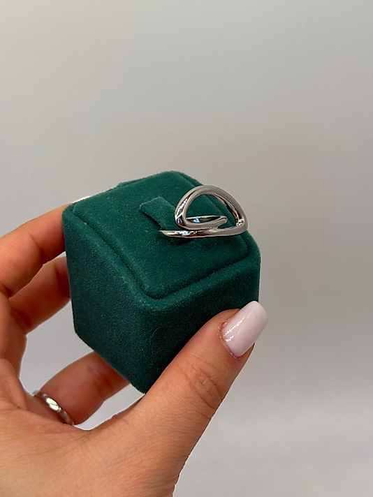 Xuping Modern Oval Geçişli Yüzük