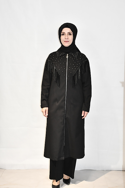 Püskül Detaylı Siyah Kap