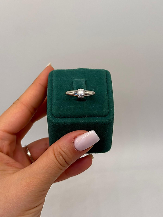 Xuping Minimal Taşlı Şıklık Yüzüğü