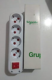 Schneider Dörtlü Anahtarlı Topraklı Klemensli Grup Priz GPR601100