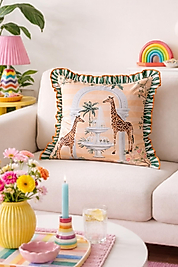 Zürafa Desenli Fırfırlı Kırlent