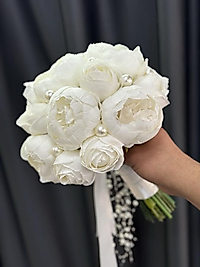 İncili krem şakayık buketi