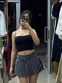 gri pileli kemerli içi şortlu elbise