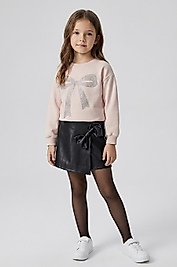 Deri şort etekli kız takım