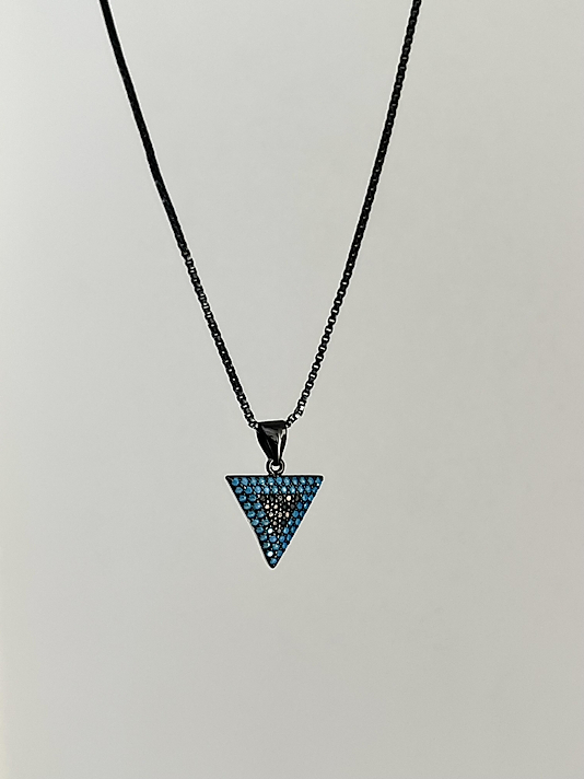 Çelik Siyah Mavi Taş Detaylı Kolye