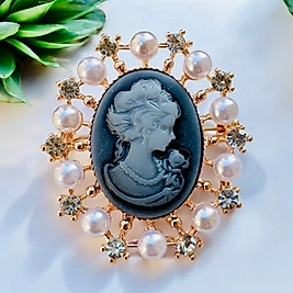 İnci Taşlı Rose Renk Kaplamalı Vintage Zirkon Taşlı Tasarım Cameo Kraliçe Broş