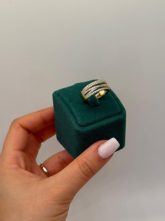 Xuping Zamansız Işıltılı Yüzük