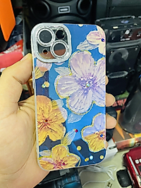 iPhone 15 Çiçek Desenli Taşlı Lens Korumalı Telefon Kılıfı