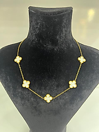 Beyaz yonca Çelik kolye