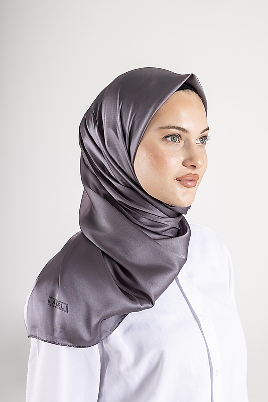 Düz Kristal Kumaş Eşarp - Kaymaz, Şık, Tok Duran | Günlük & Abiye Uyumlu