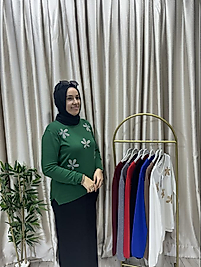 Çiçek taşlı kaşmir kazak