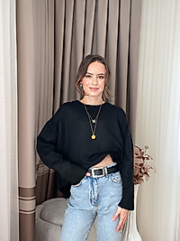 SİYAH OVERSİZE BİSİKET YAKA MARKA MODEL YUMOŞ KAZAK