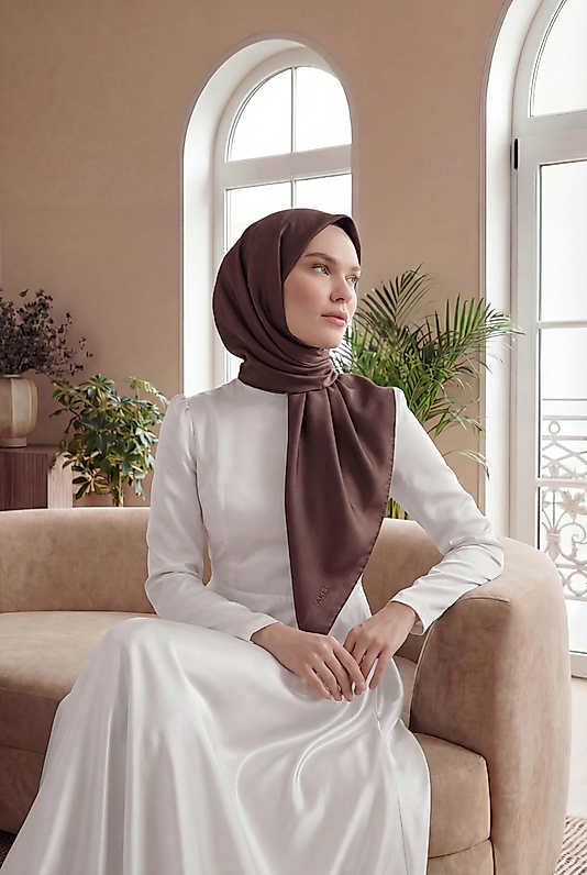 Düz Kristal Kumaş Eşarp - Kaymaz, Şık, Tok Duran | Günlük & Abiye Uyumlu