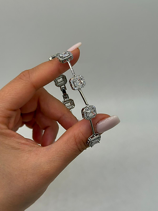 XUPİNG Geometrik Kare Zirkon Taşlı VIP Çelik Bileklik – Gümüş Renk