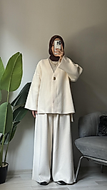 Ekru Tüylü Triko Takım