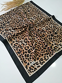 LEOPAR DESENLİ ŞAL