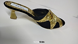 fiyonk tasarımlı siyah süet abiye terlik