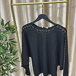 Taşlı yarasa kazak