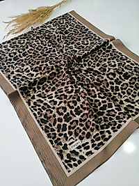 LEOPAR DESENLİ ŞAL