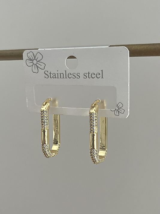 Çelik Dikdörtgen Taş Detaylı Küpe