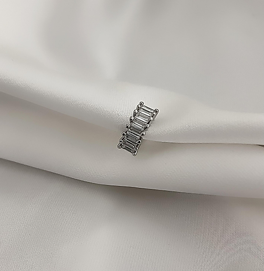 Taş Detaylı Ear Cuff