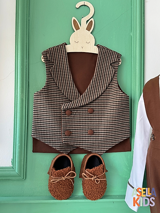 Erkek Çocuk Kahverengi Ekoseli Yelekli Takım