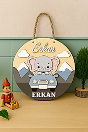 Araba Kullanan Fil Bebek  Kapı Süsü