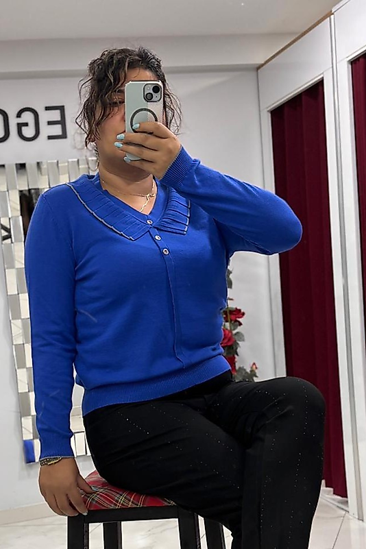 Şerit Detaylı Saks Geniş Yakalı Triko