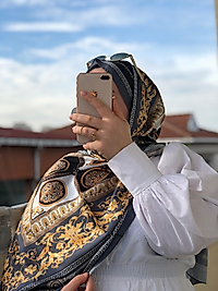 Versace model soft şal