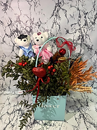 çantada ayıcıklı kokina aranjmanı