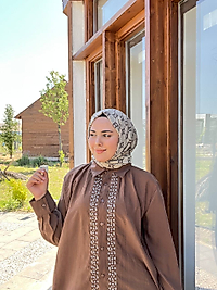 Önü Şerit Aplikeli Gömlek Kahverengi