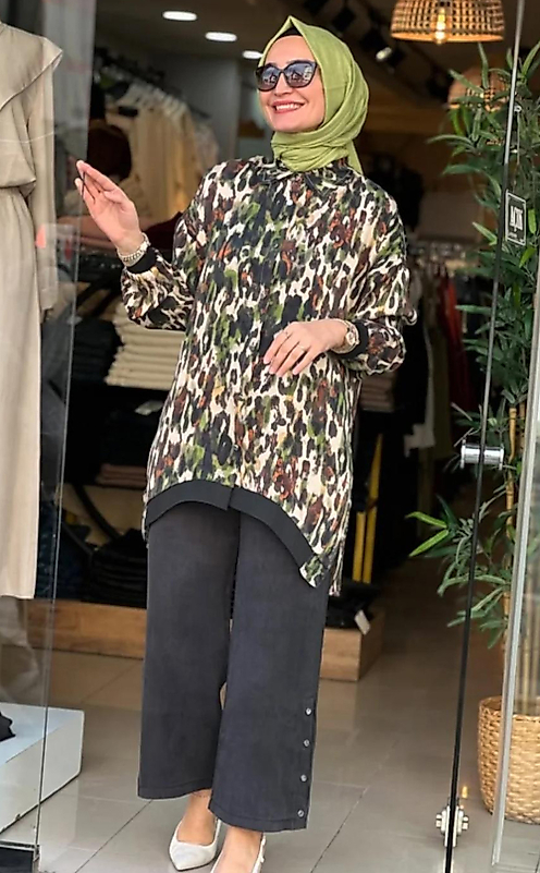 İpek Qupra Desenli Paça Zımba Detaylı Kadın Takım