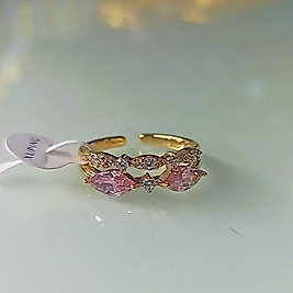 Pembe Taşlı Yüzük