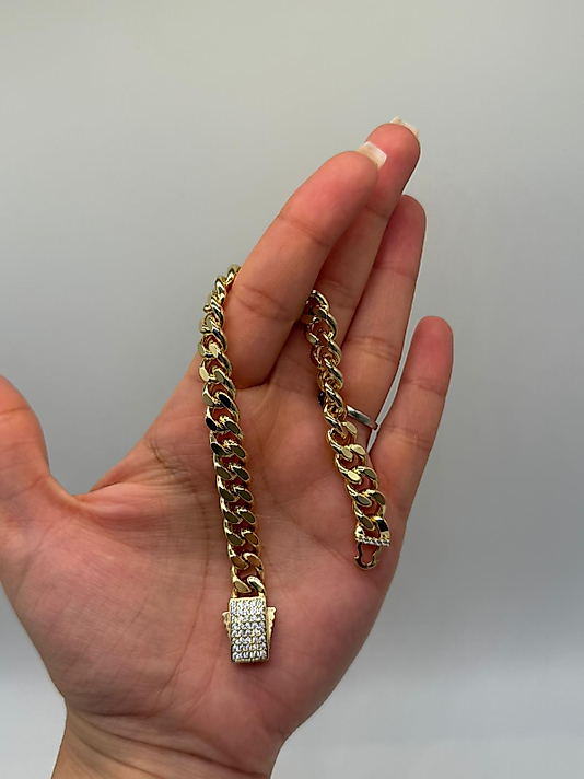 Taşlı Kilit Detaylı Kalın Gurmet Zincir Xuping VIP Çelik 14K Altın Renk Kadın Bileklik