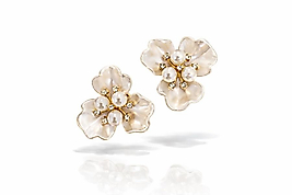 İncili düğme Broş