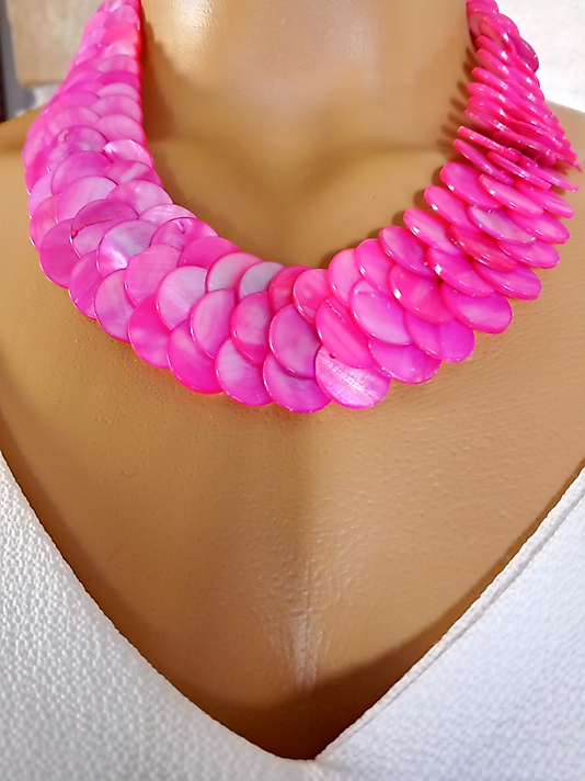 PEMBE SEDEF  KISA KOLYE