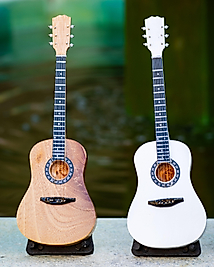 Kişiye Özel İsim & Logo İşlemeli Minyatür Ahşap Gitar Dekor