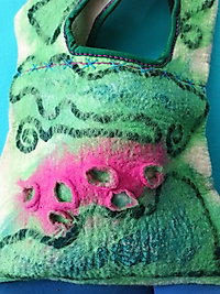 KEÇE YEŞİL EL ÇANTASI