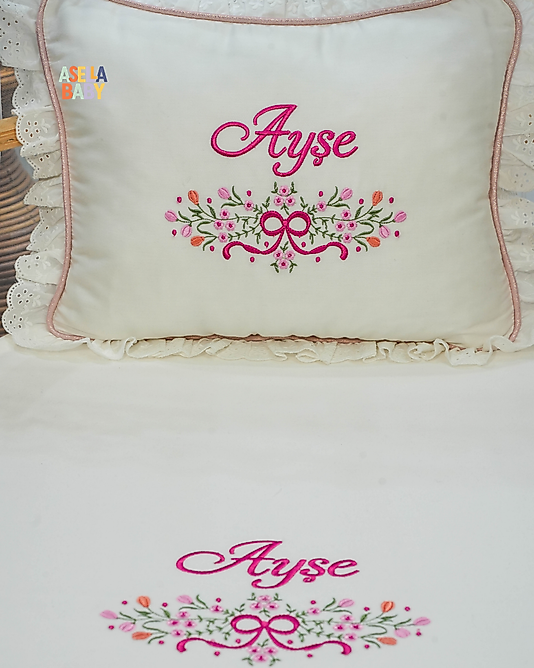 Kız Bebek Yenidoğan Set - Bebeğinizin İsmi ve Çiçek Motif