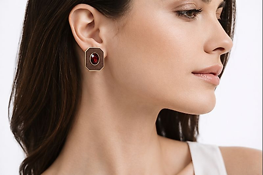 Bordo Taşlı Sekizgen Gold Çerçeve Kadın Küpe