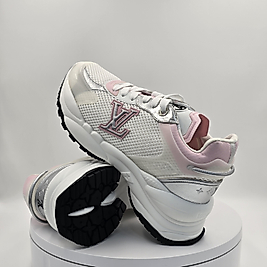 Run 55 Sneaker